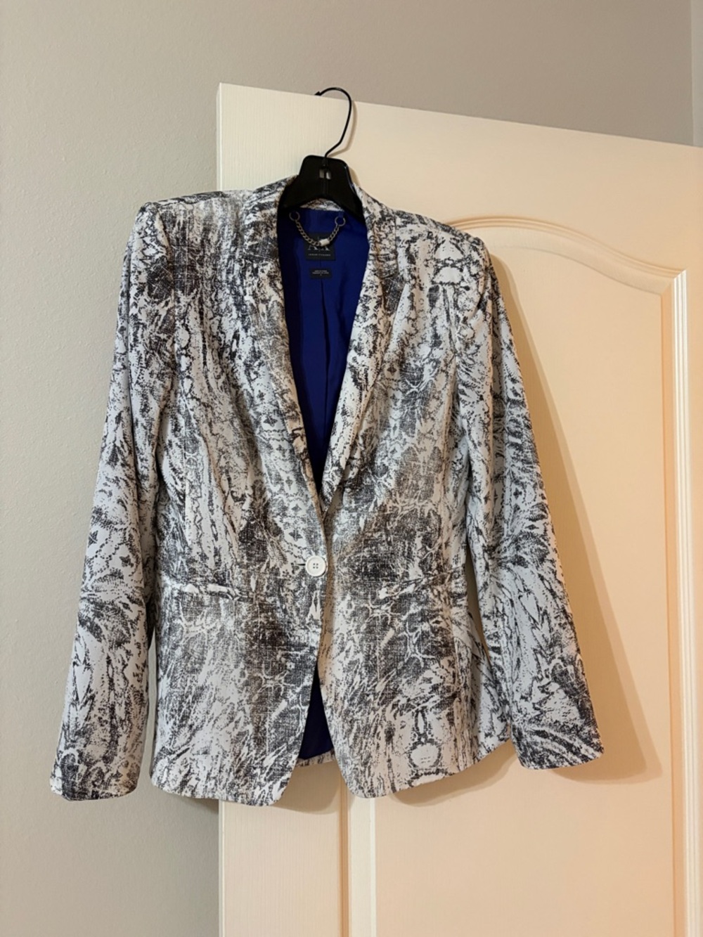 A/X Armani Exchange Gray & White Printed Women's Blazer